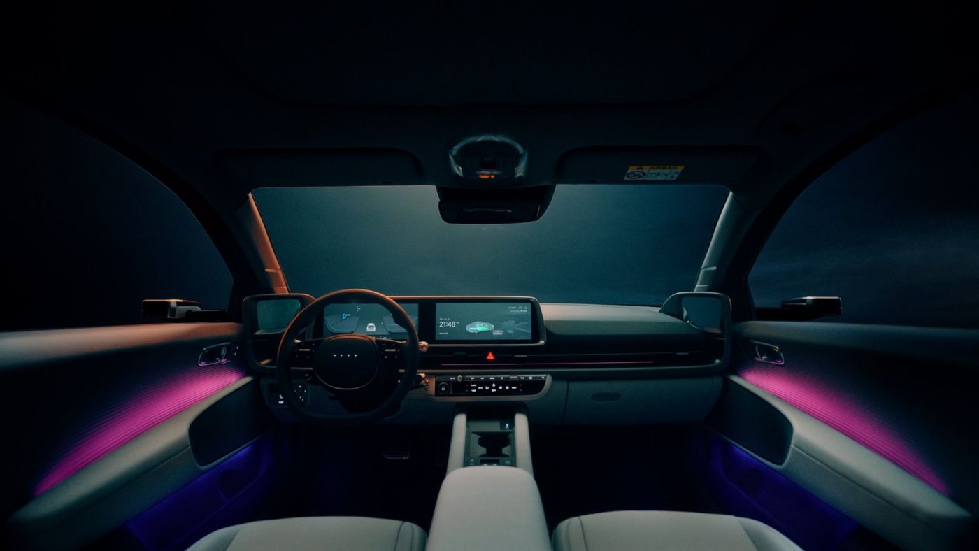 Hyundai IONIQ 6 - Create your own ambience with customized lighting.