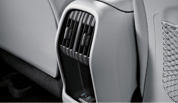 Hyundai Kona - USB-C Data/Charging ports /Wireless charging pad