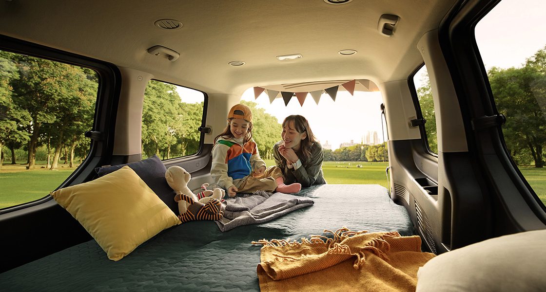 Hyundai Staria wagon interior